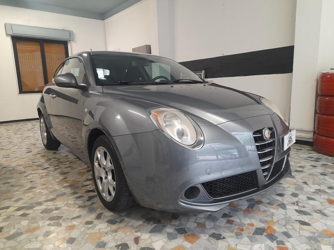 Alfa Romeo MiTo 1.6 JTDm 16V Distinctive Sport Pack