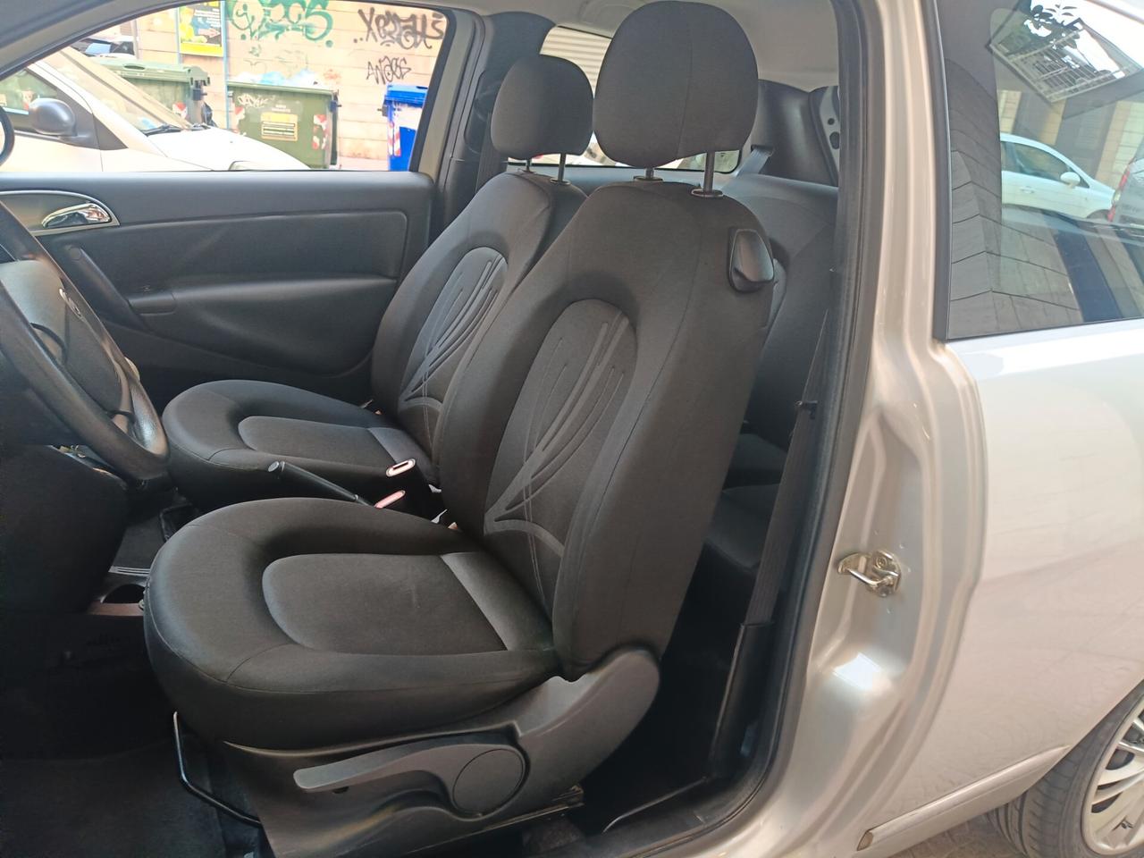 LANCIA YPSILON 1.2 DIVA-NEOPATENTATI-Euro 4790-