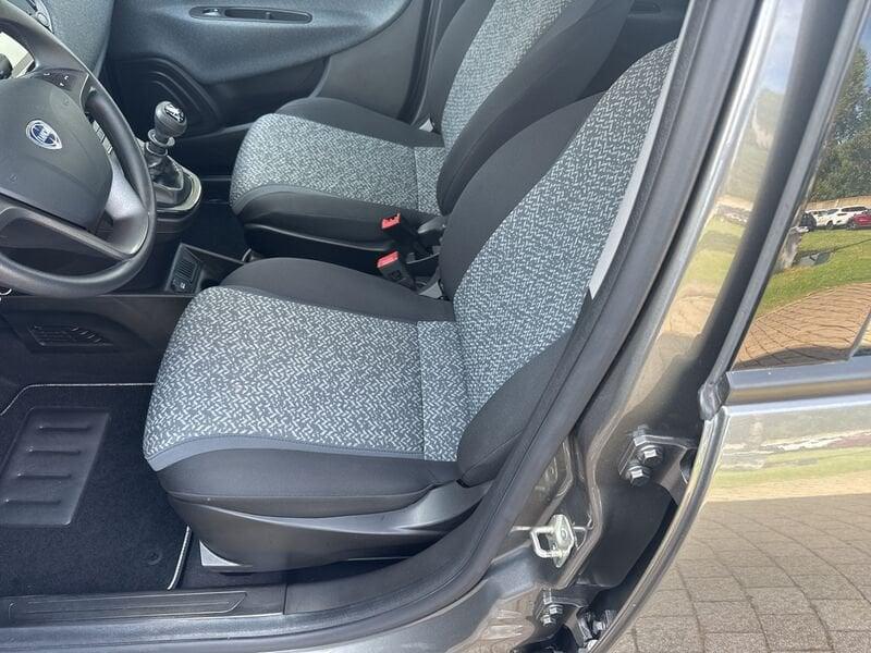 Lancia Ypsilon Ypsilon 1.0 FireFly 5 porte S&S Hybrid Silver
