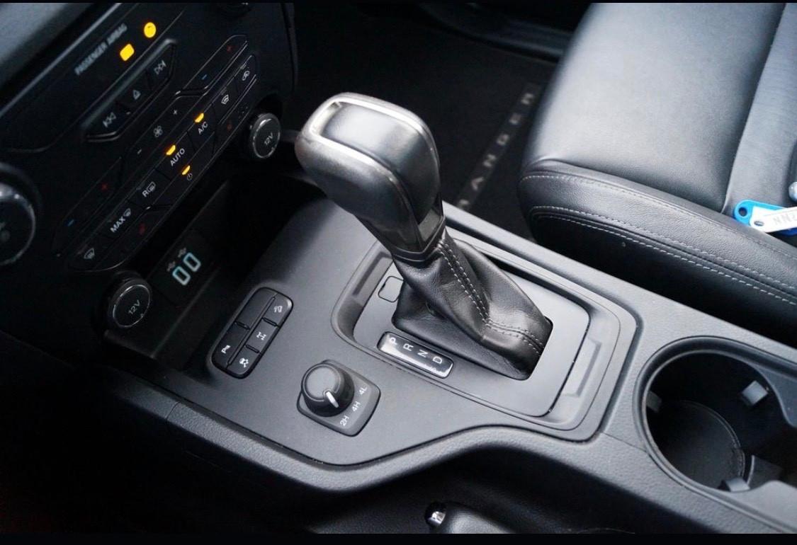 Ford Ranger 3.2 TDCi aut. DC Limited 5 posti