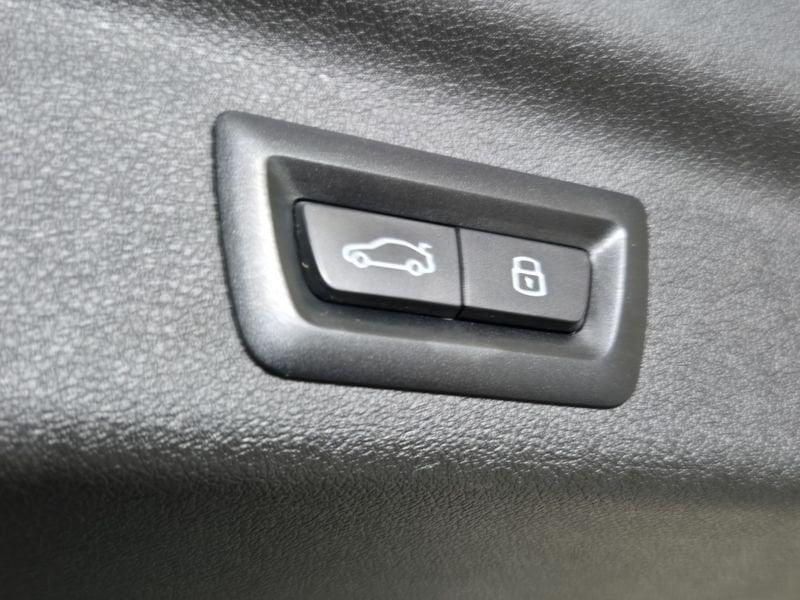 BMW X1 U11 sdrive18d X-Line Edition Balance auto
