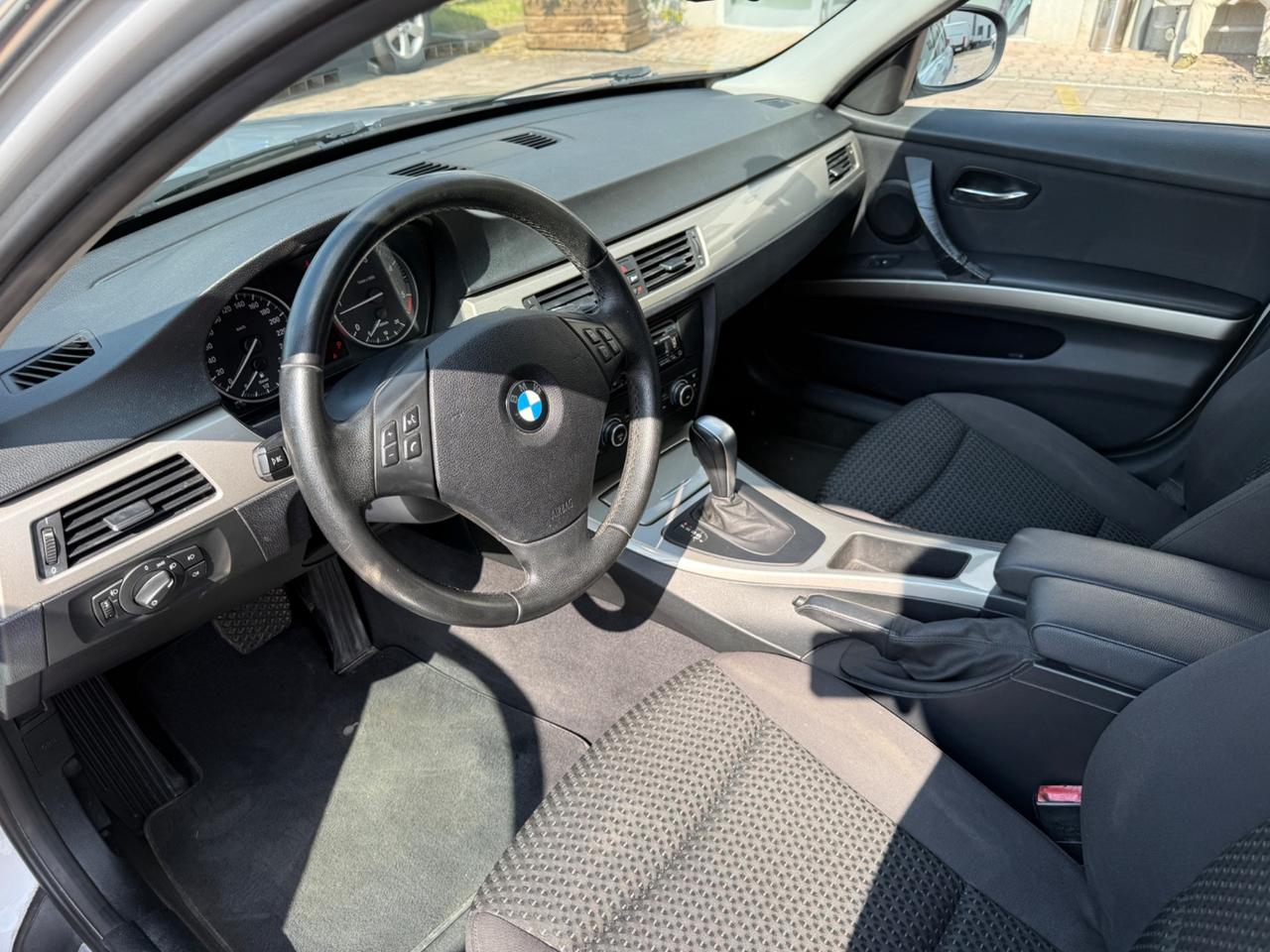 Bmw 318 318d 2.0 143CV cat Touring Attiva