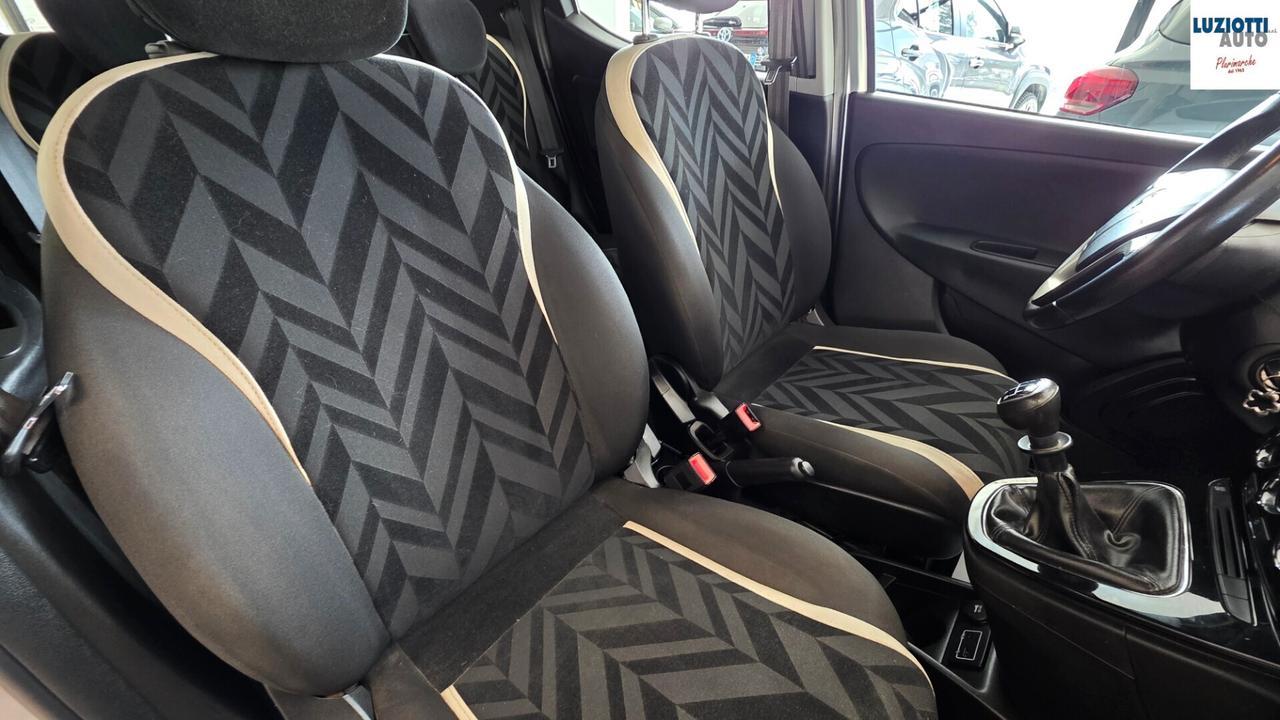 Lancia Ypsilon 1.2 69 CV 5 porte Gold