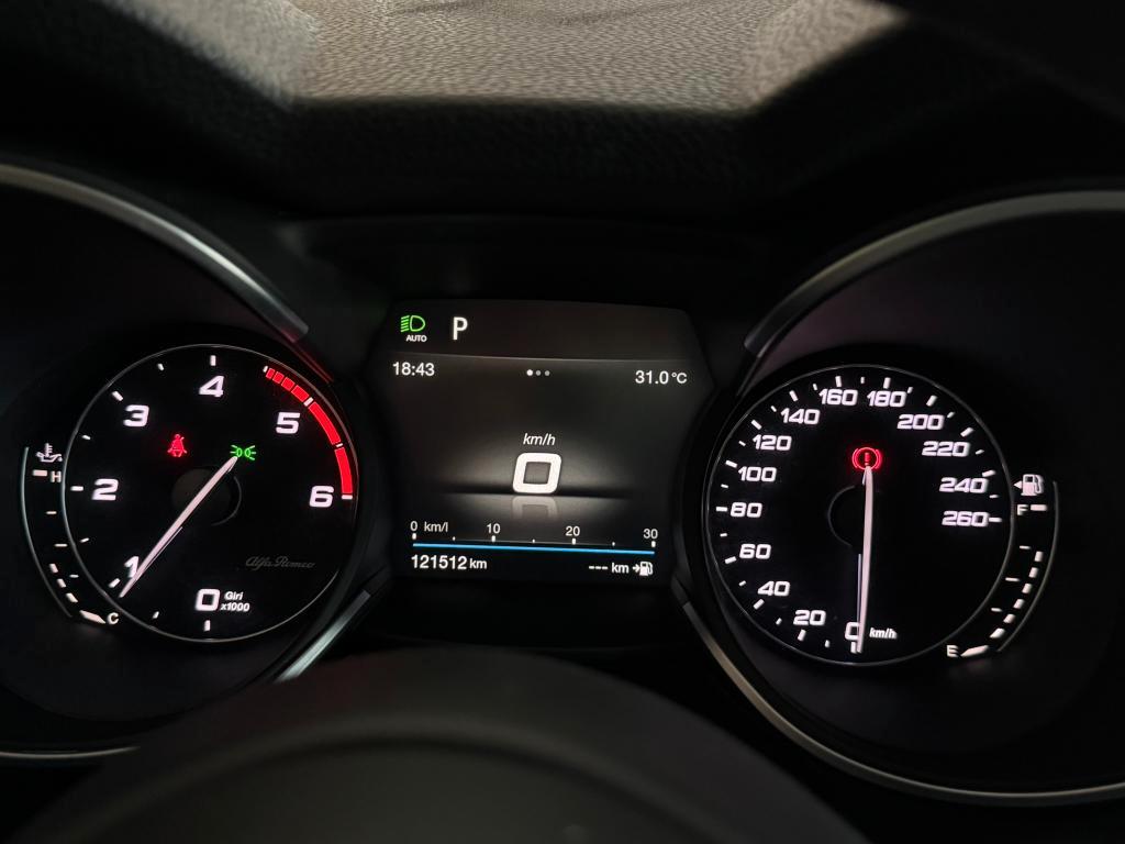 Alfa Romeo Stelvio 2.2 t Lusso Q4 210cv auto