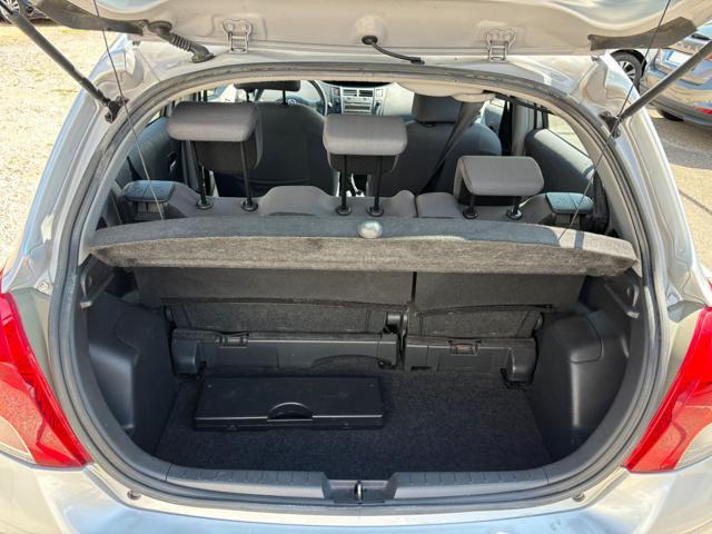 TOYOTA Yaris 1.3 5 porte Sol NEOPATENTATI