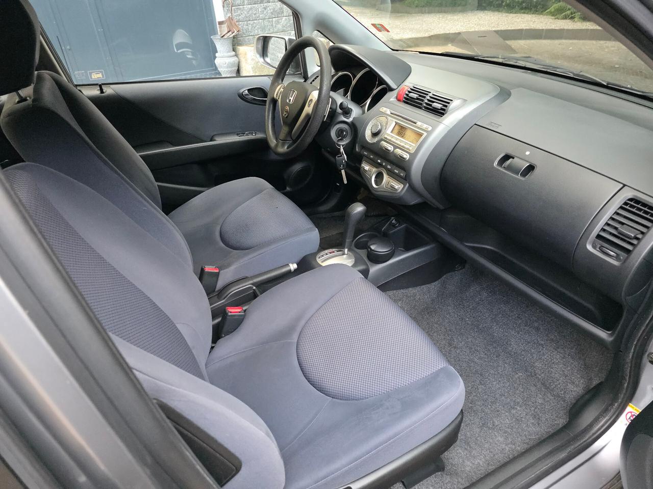 Honda Jazz 1.4 i-DSi 5p. 7 Speed CVT Graph.