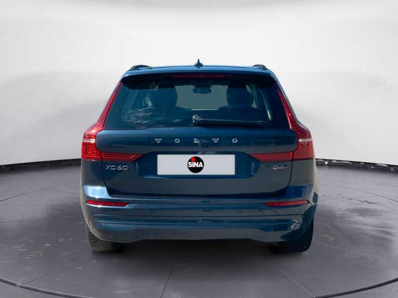 VOLVO XC60 2.0 b4 Momentum Pro AwD AuTo