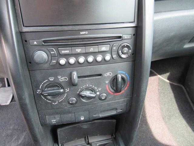 Peugeot 207 1.4 8V 75CV 5p. X Line ECO GPL NEOPATENTATI