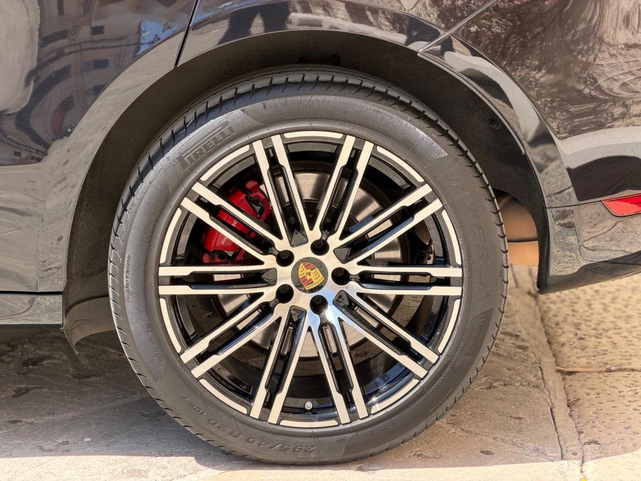 Porsche Macan TURBO 3.6 V6 400 CV PDK BOSE VENTILATI