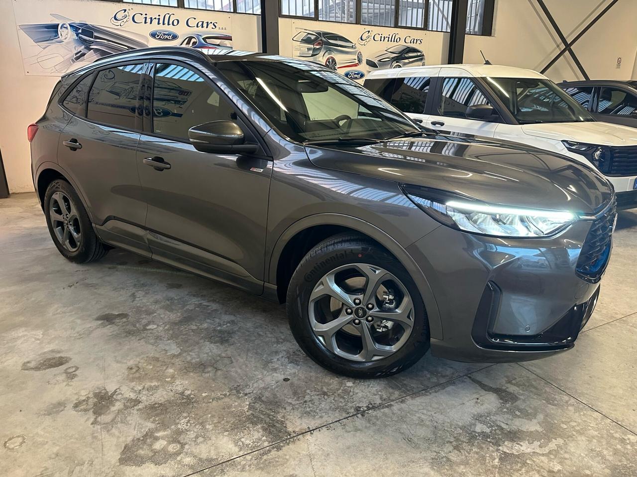 Ford Kuga 2.5 Full Hybrid 180 CV CVT 2WD ST-Line