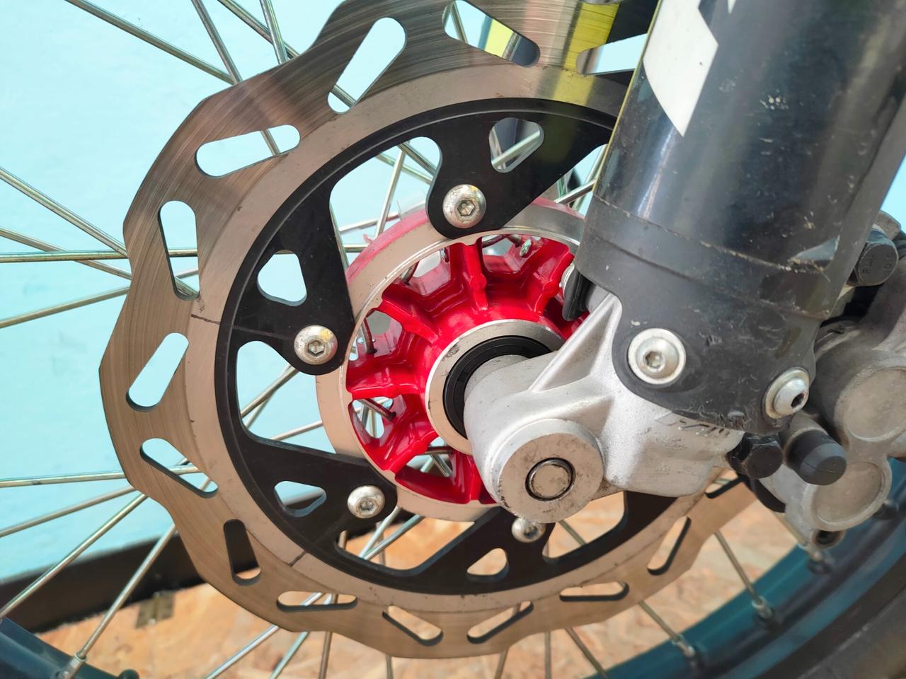 Fantic Motor XEF 125: divertente e potente