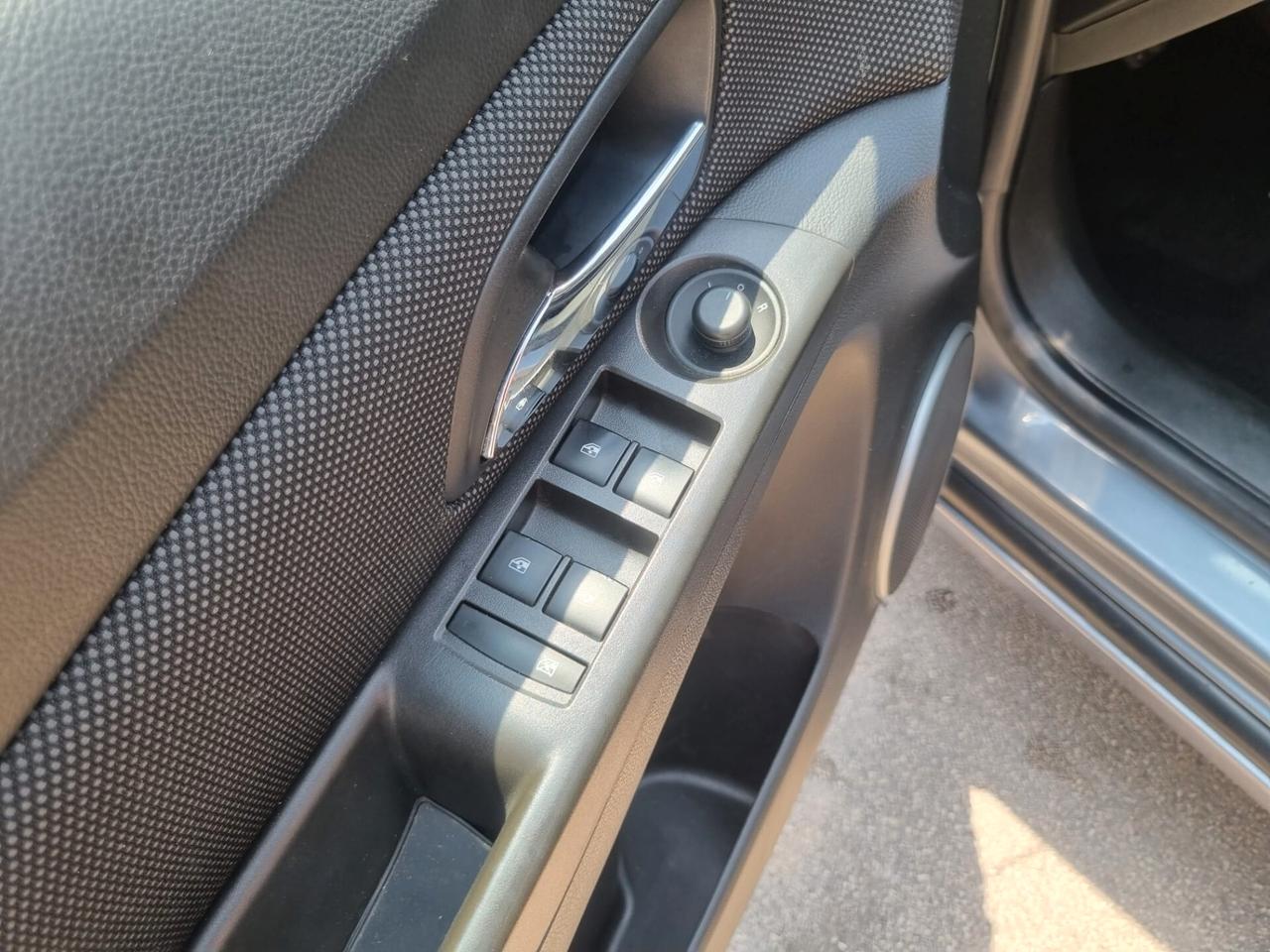 Chevrolet Cruze GPL Full Optional