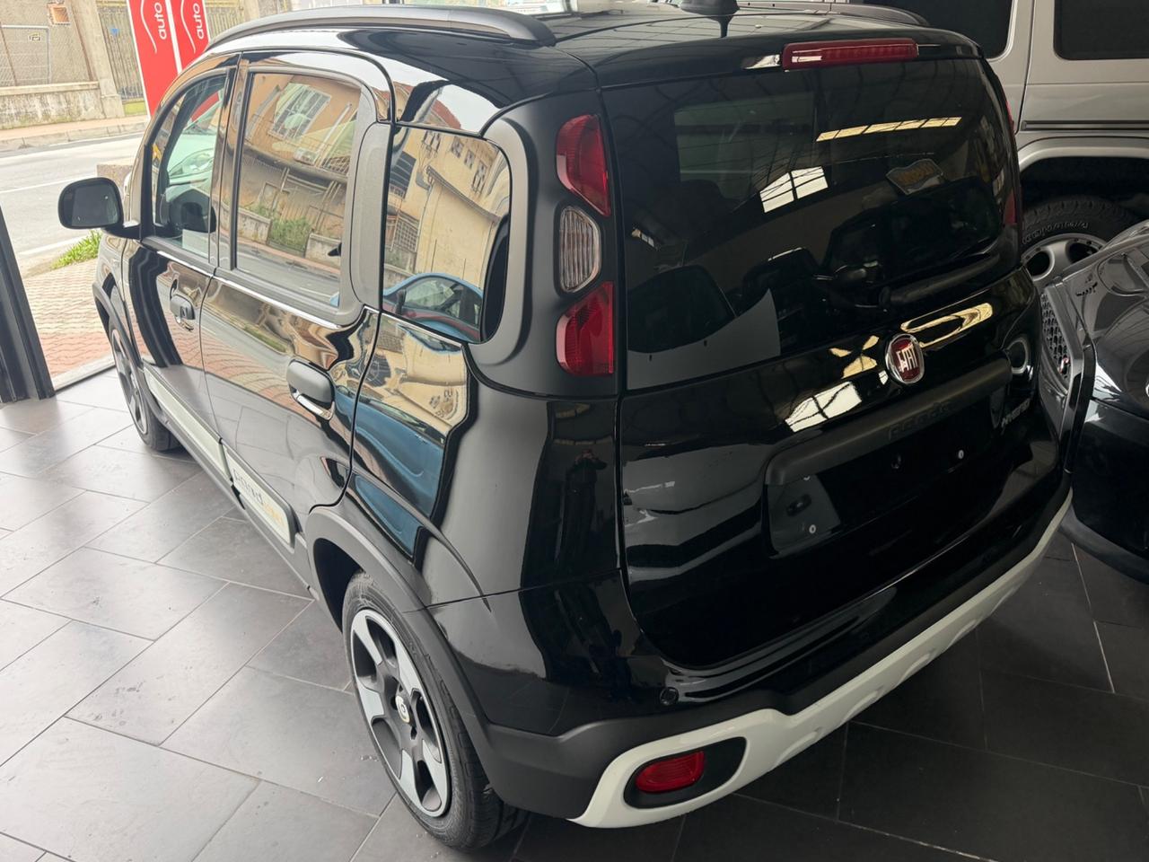 Fiat Panda Pandina 1.0 FireFly 65 CV Hybrid Cross