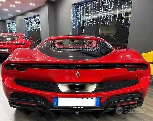2025 Ferrari 296 "GTS" 3.0cc 662cv