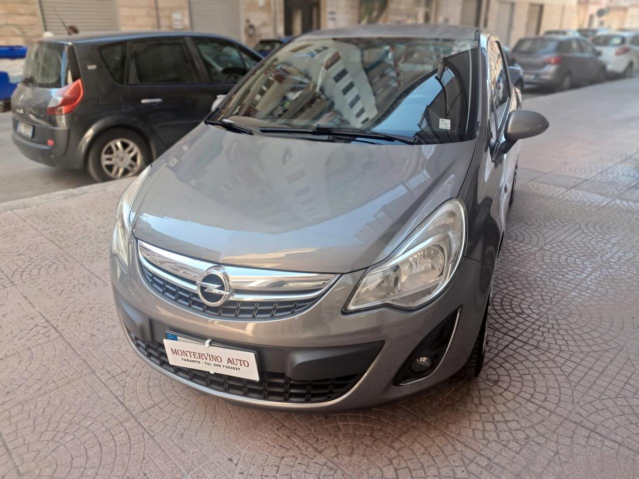 Opel Corsa 1.2 GPL-NEOPATENTATI-(2012)-Euri 4350