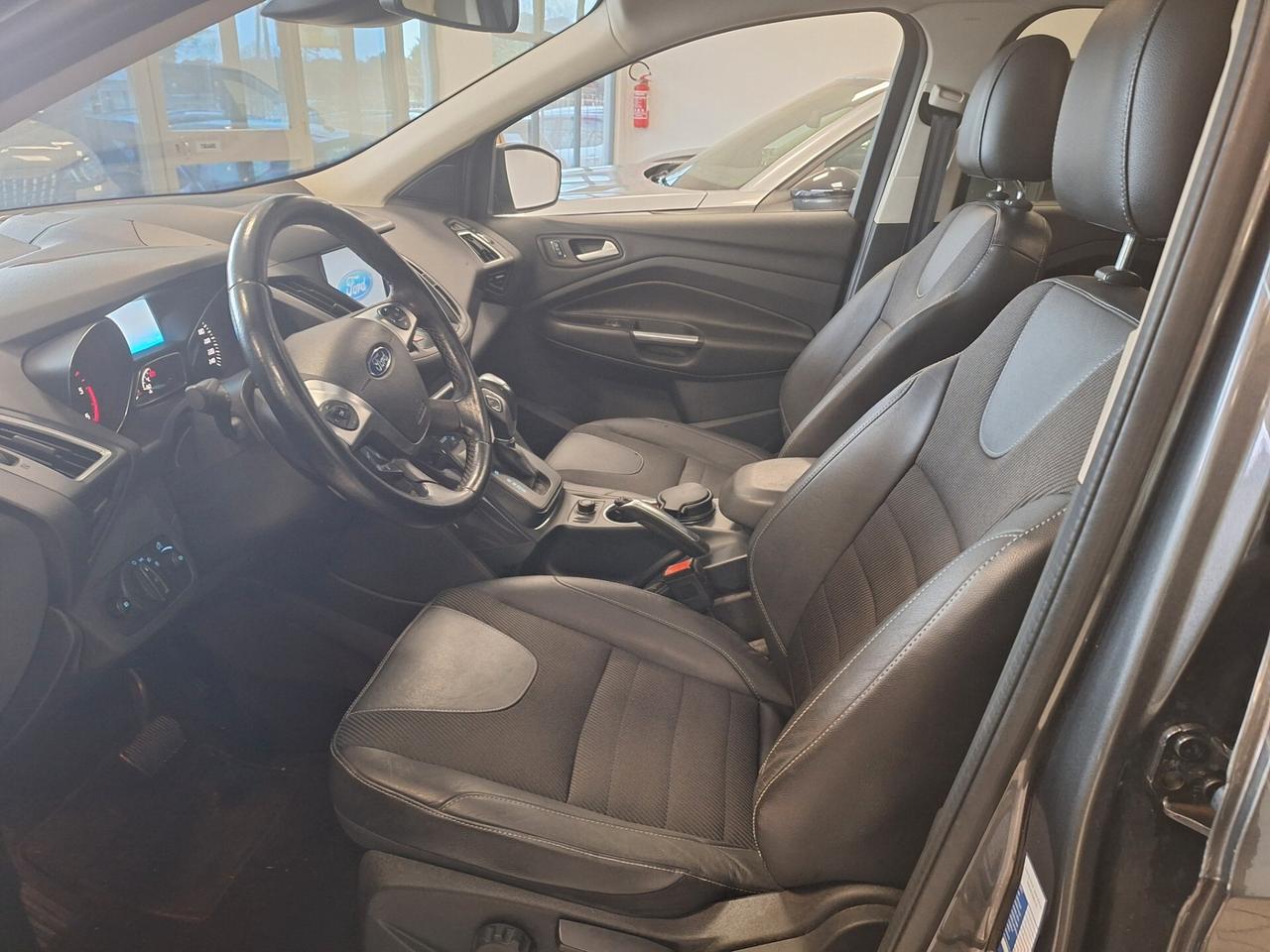 Ford Kuga 2.0 TDCI 150 CV S&S 4WD Powershift Titanium