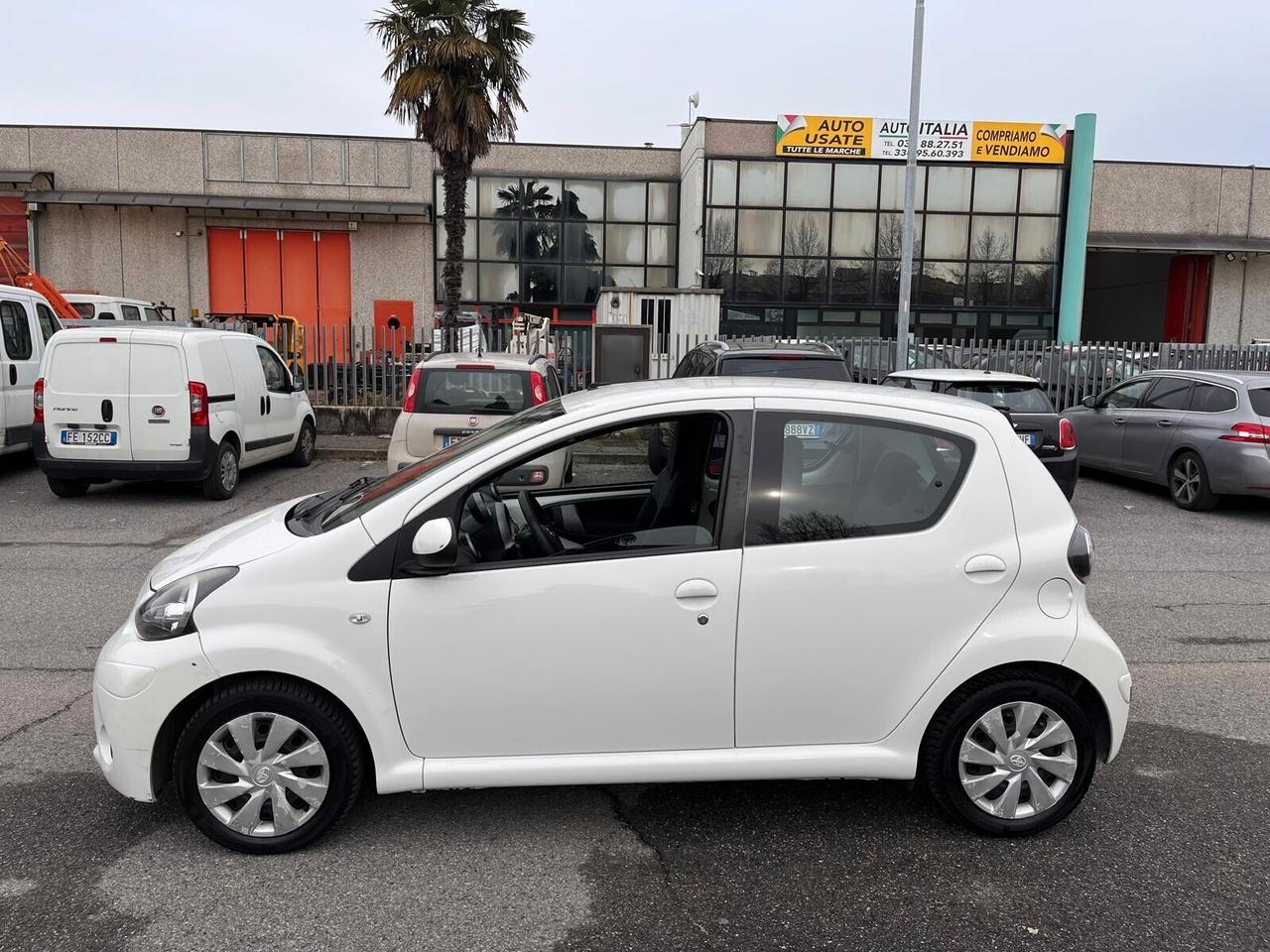 Toyota Aygo 1.0 12V VVT-i 3 porte Active Connect