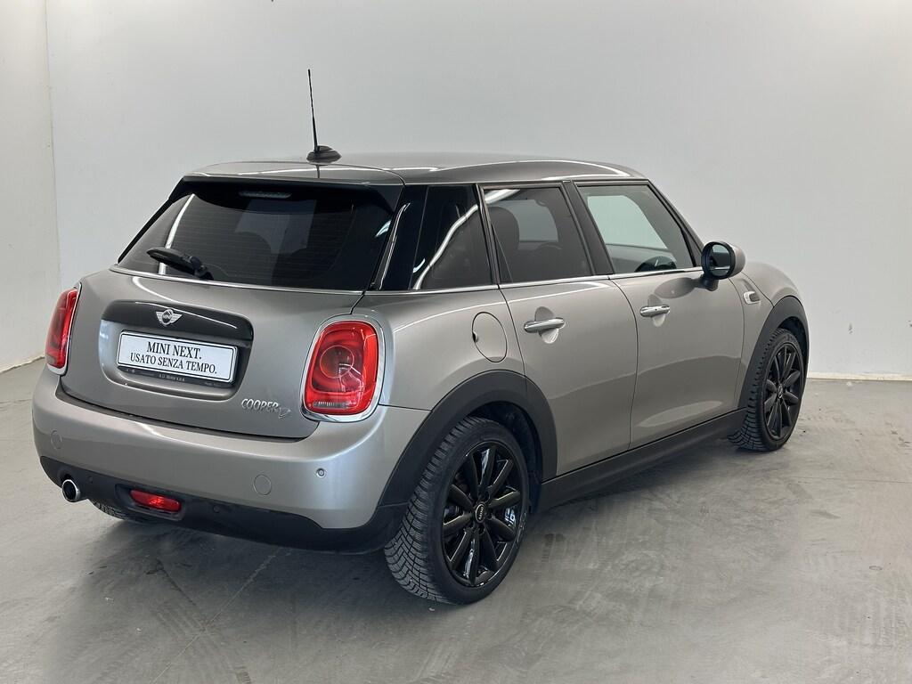 Mini Cooper D 1.5 D Cooper D Auto