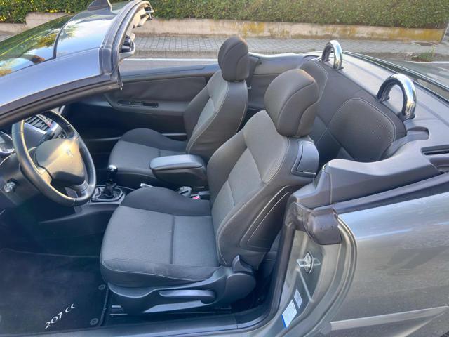 PEUGEOT 207 1.6 VTi 120CV CC Féline