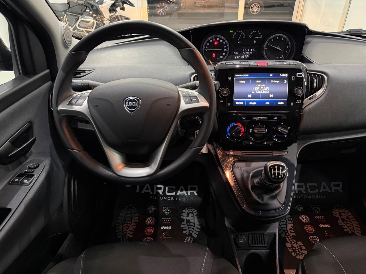 Lancia Ypsilon 1.0 FireFly S&S Hybrid Gold