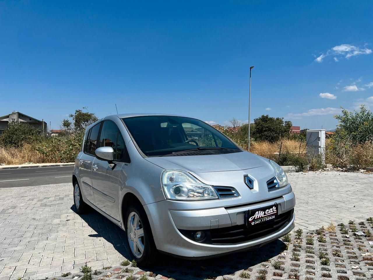 Renault Modus 1.5DCI A-F-F-A-R-O-N-E
