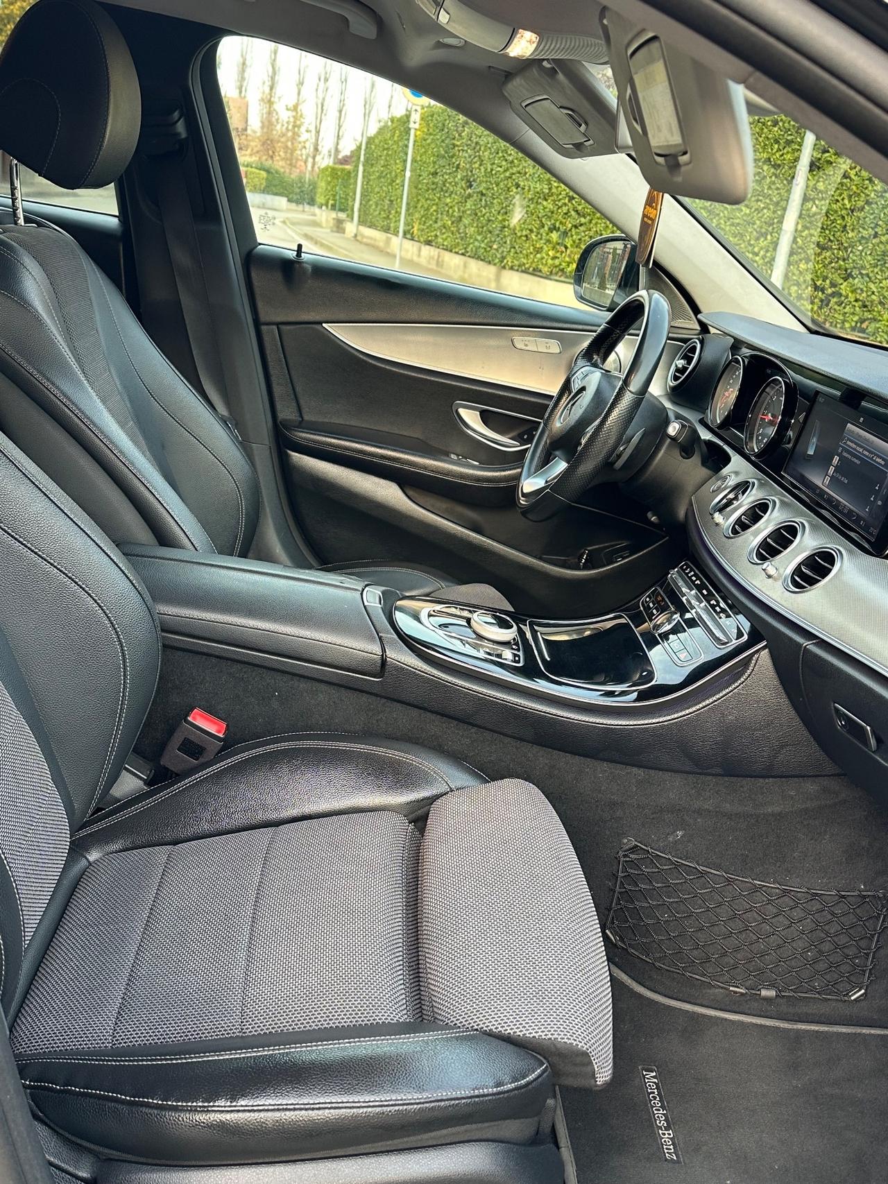 Mercedes-benz E 220 200 d Auto Premium Plus