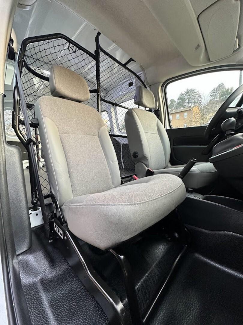 RENAULTKangooBluedCi95CVExpressMaxiFurgone
