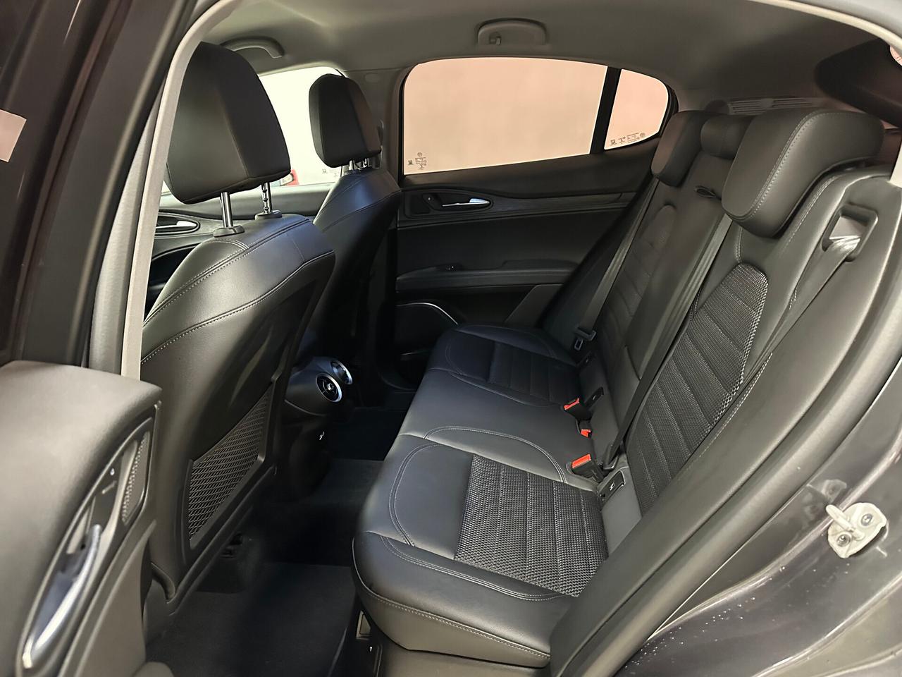 Alfa Romeo Stelvio 2.2 TD 190 CV AT8 SUPER - 2022