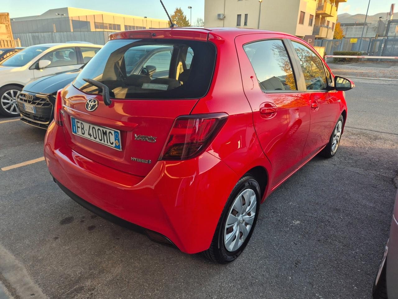 Toyota Yaris 1.5 Hybrid 5 porte Cool POCHISSIMI KM !!!!!!!!!!