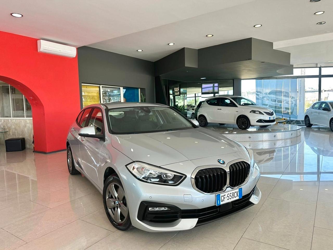 BMW 116d ADVANTAGE auto