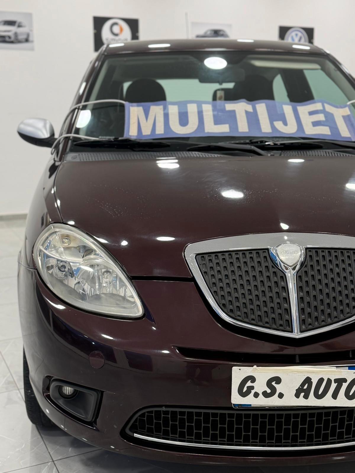 Lancia Ypsilon 1.3 MJT 75 CV