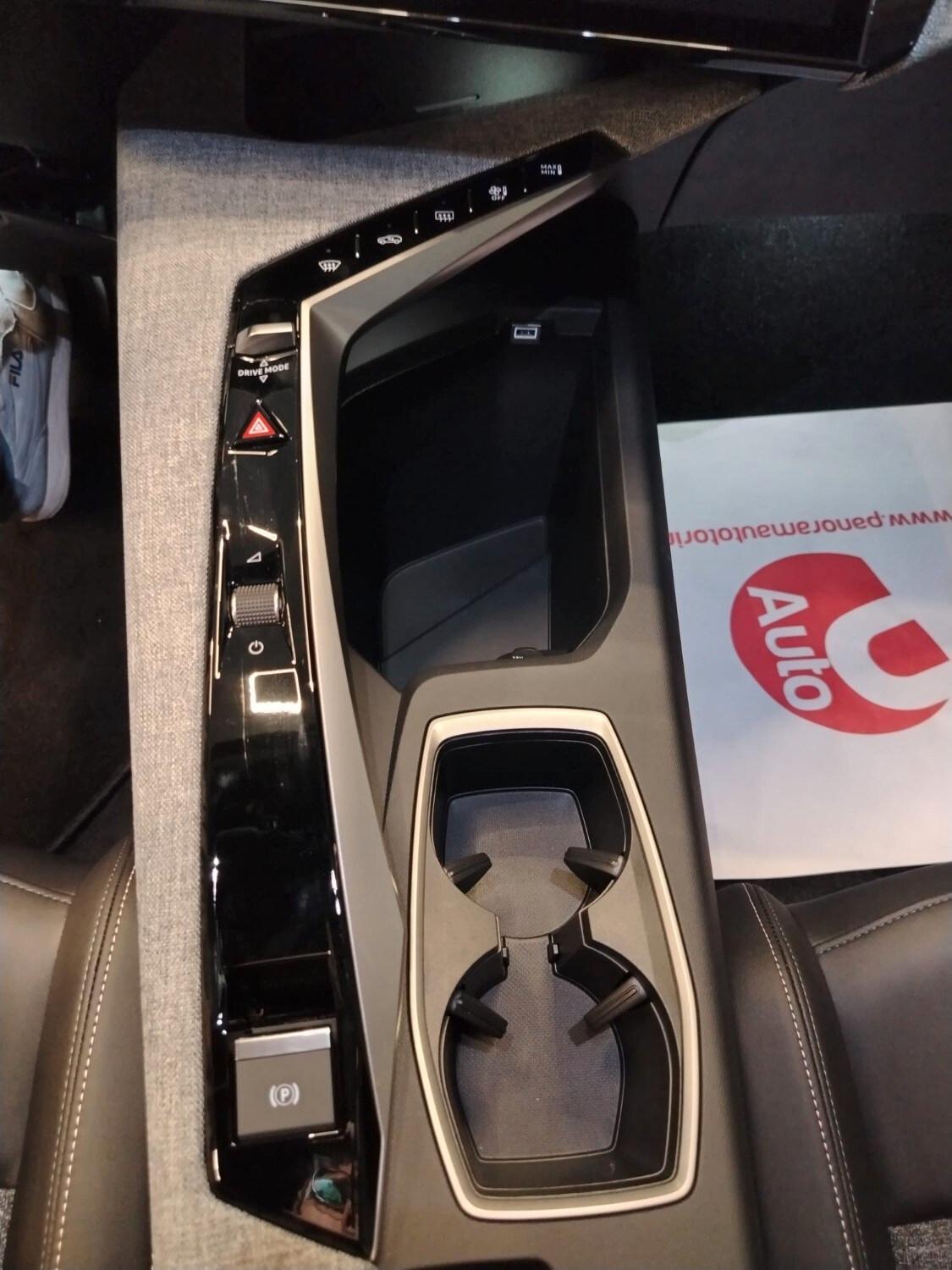 PEUGEOT 3008 3ª serie 3008 Hybrid 145 e-DCS6 A...