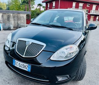Lancia Ypsilon 1.2 Versus!!!!!!!!!!!!!!