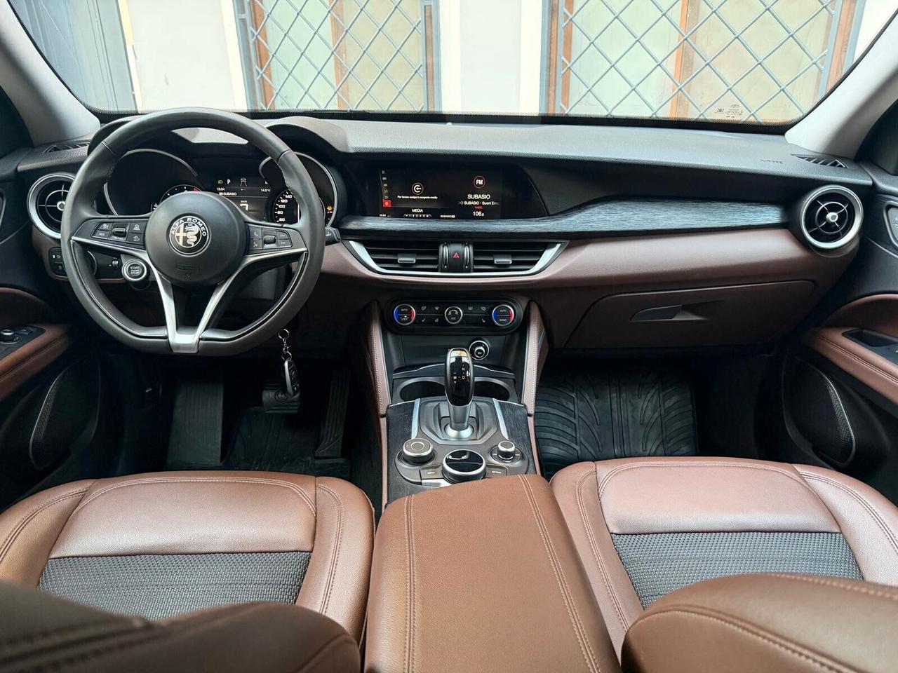 Alfa Romeo Stelvio 2.2 Turbodiesel 190 CV AT8 RWD Executive