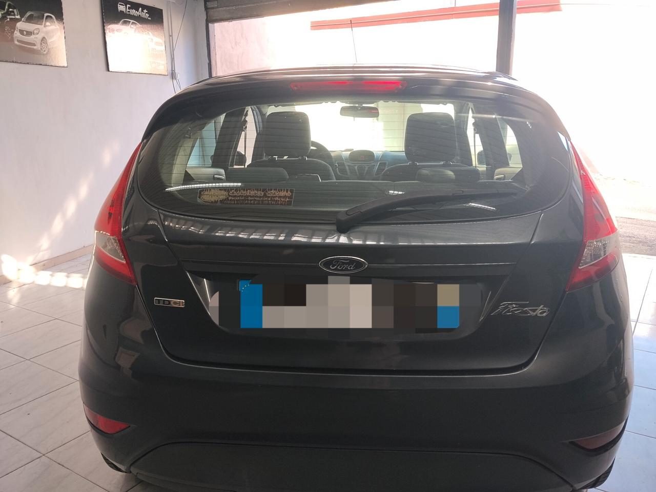 Ford Fiesta 1.4 diesel 2011 CON GARANZIA