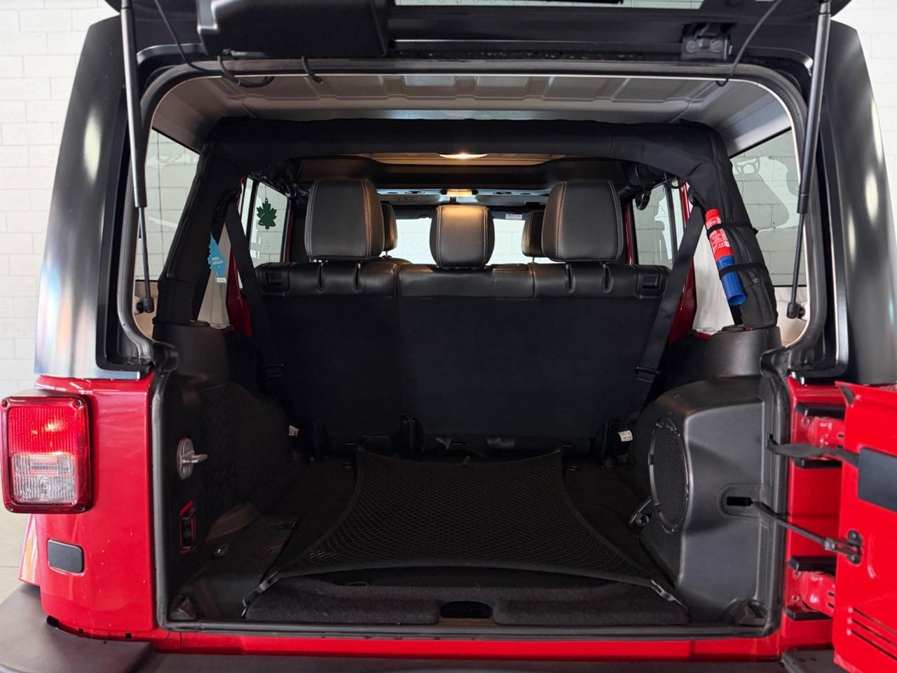 Jeep Wrangler Unlimited 2.8 CRD DPF Sahara