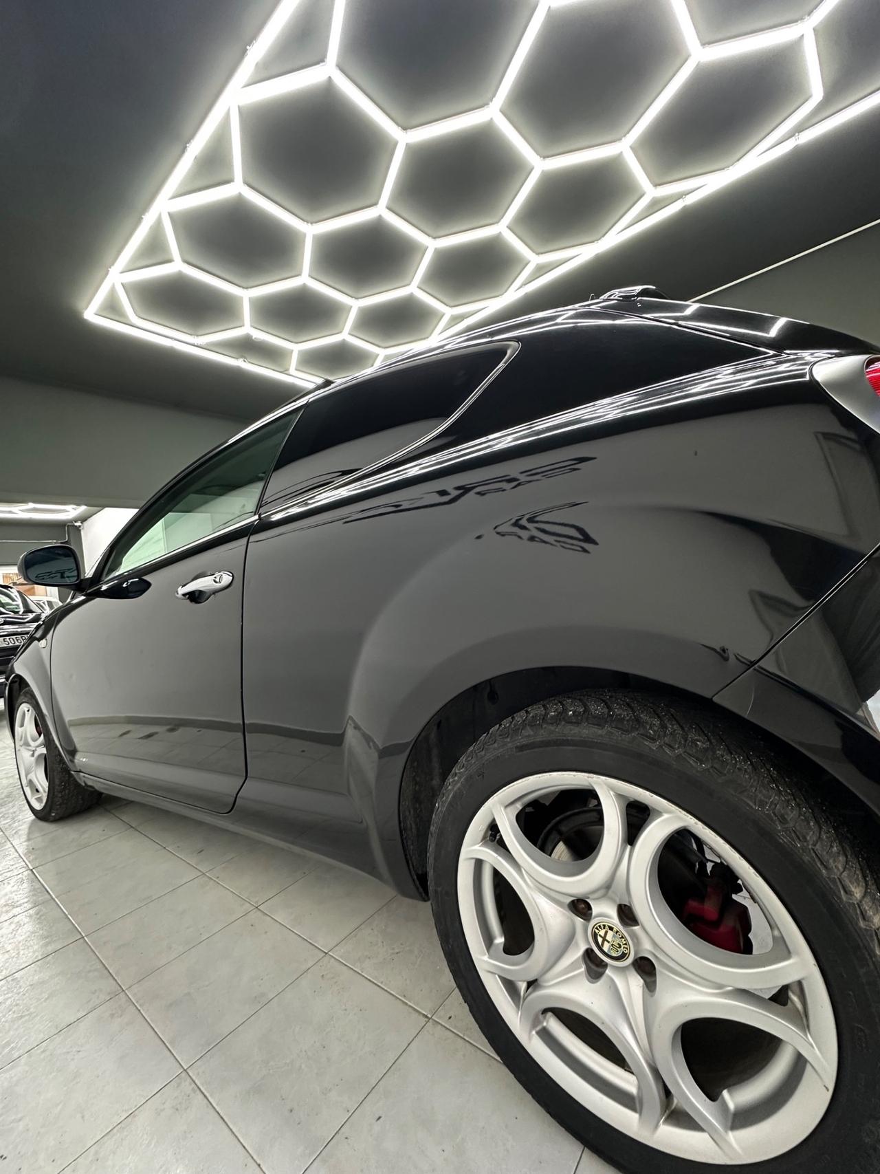 Alfa Romeo MiTo 1.6 JTDm 16V Distinctive Premium Pack