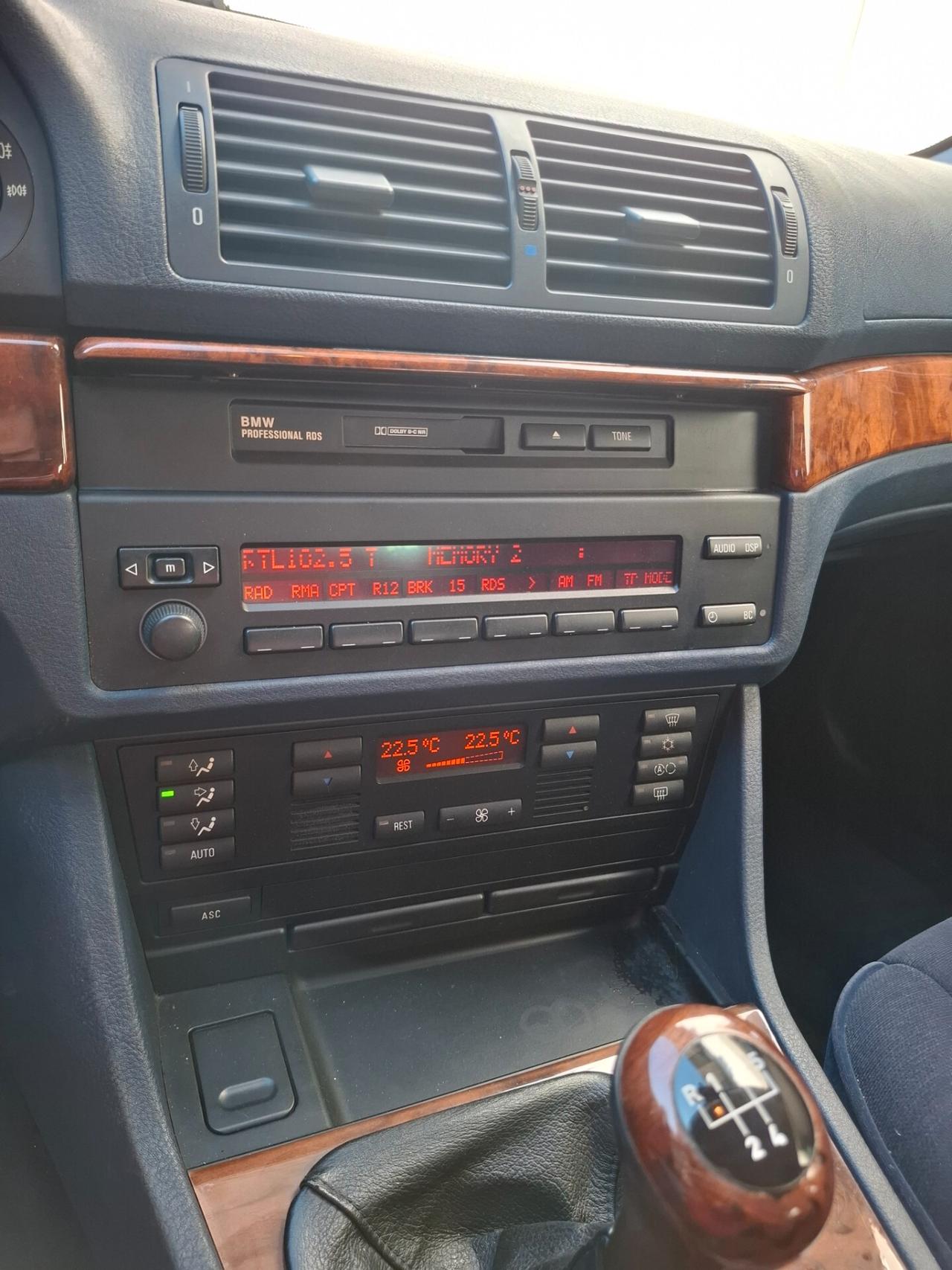Bmw 520i 24V e39
