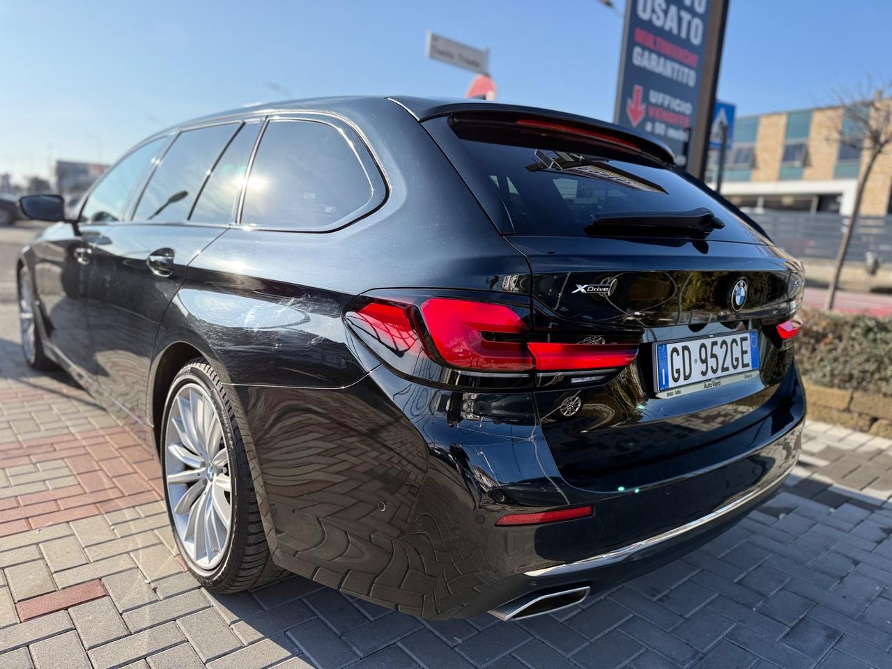 Bmw 530d 48V xDrive Touring Luxury IVA ESPOSTA