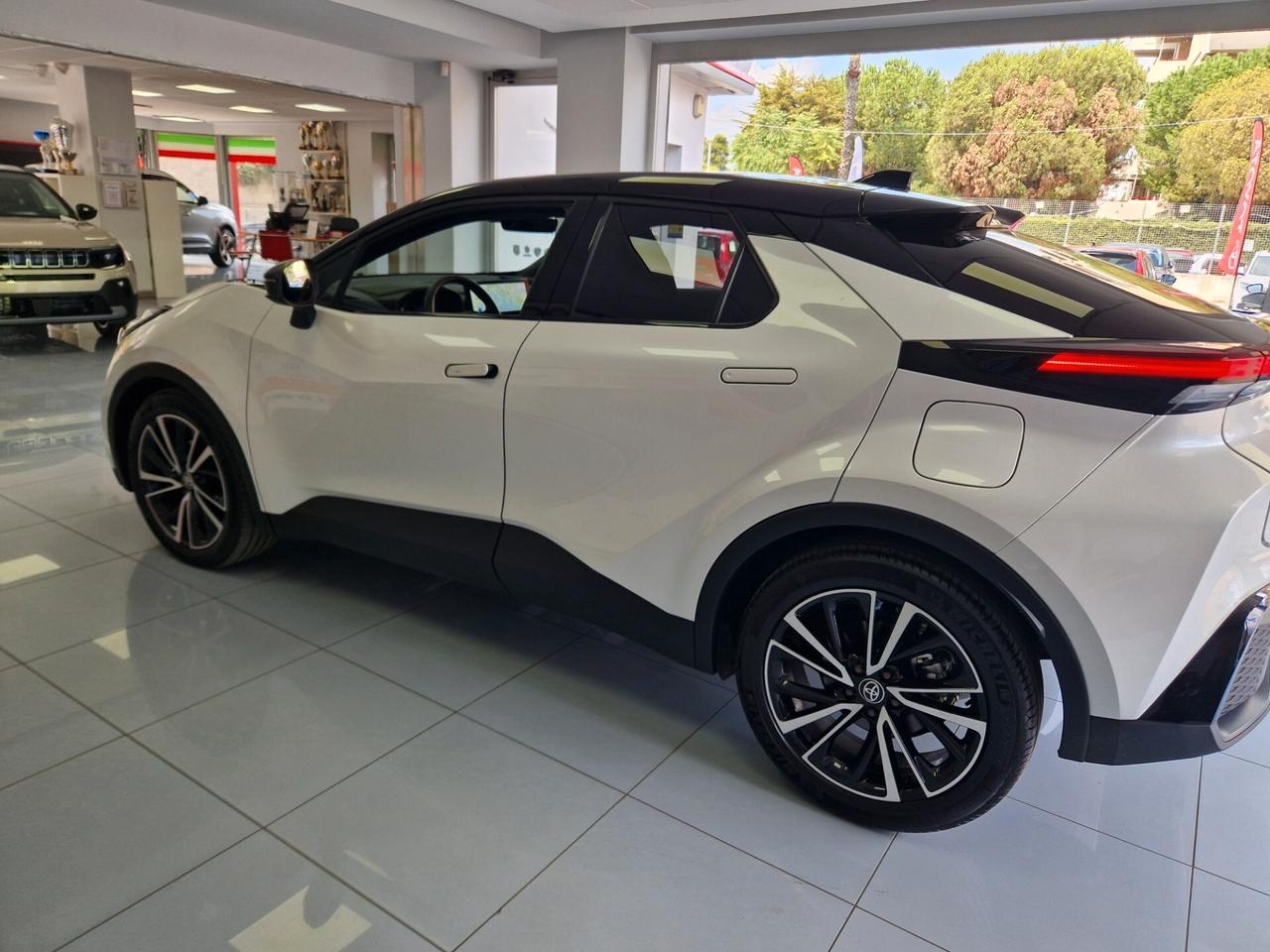 Toyota C-HR 1.8 HV Lounge