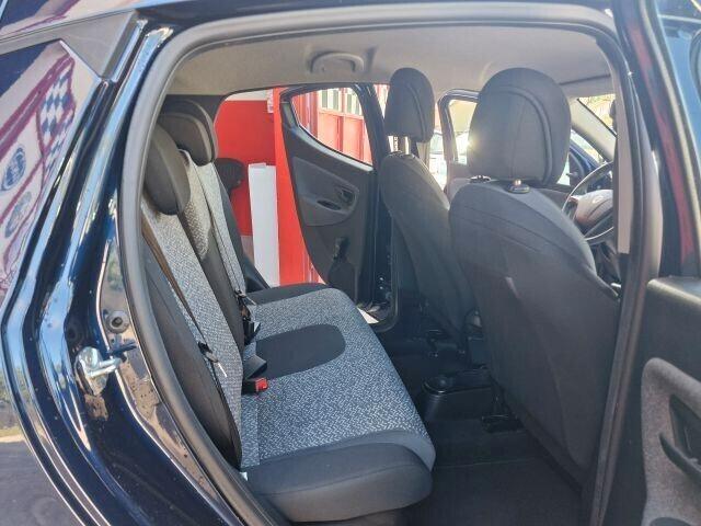 Lancia Ypsilon 1.2 69 CV 5 porte GPL Ecochic Elefantino Blu
