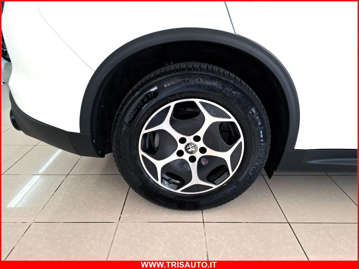 ALFA ROMEO Stelvio 2.2 Td AT8 Super (BIXENO+NAVI)