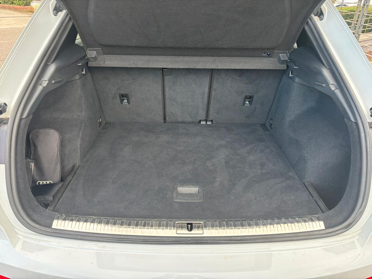 Audi Q3 35 TDI S tronic line edition