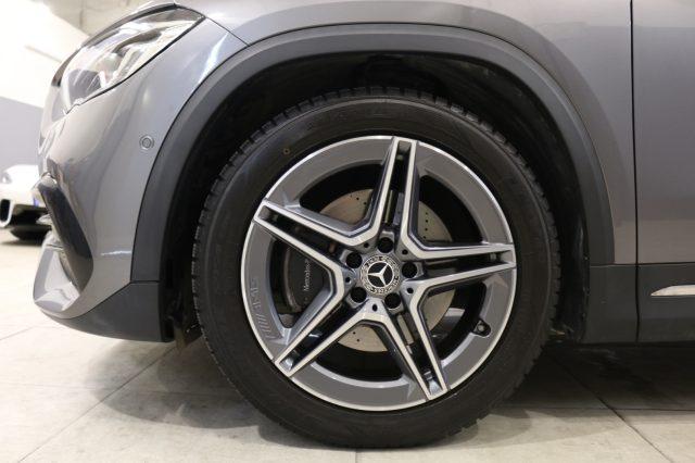 MERCEDES-BENZ GLA 180 d Automatic Premium