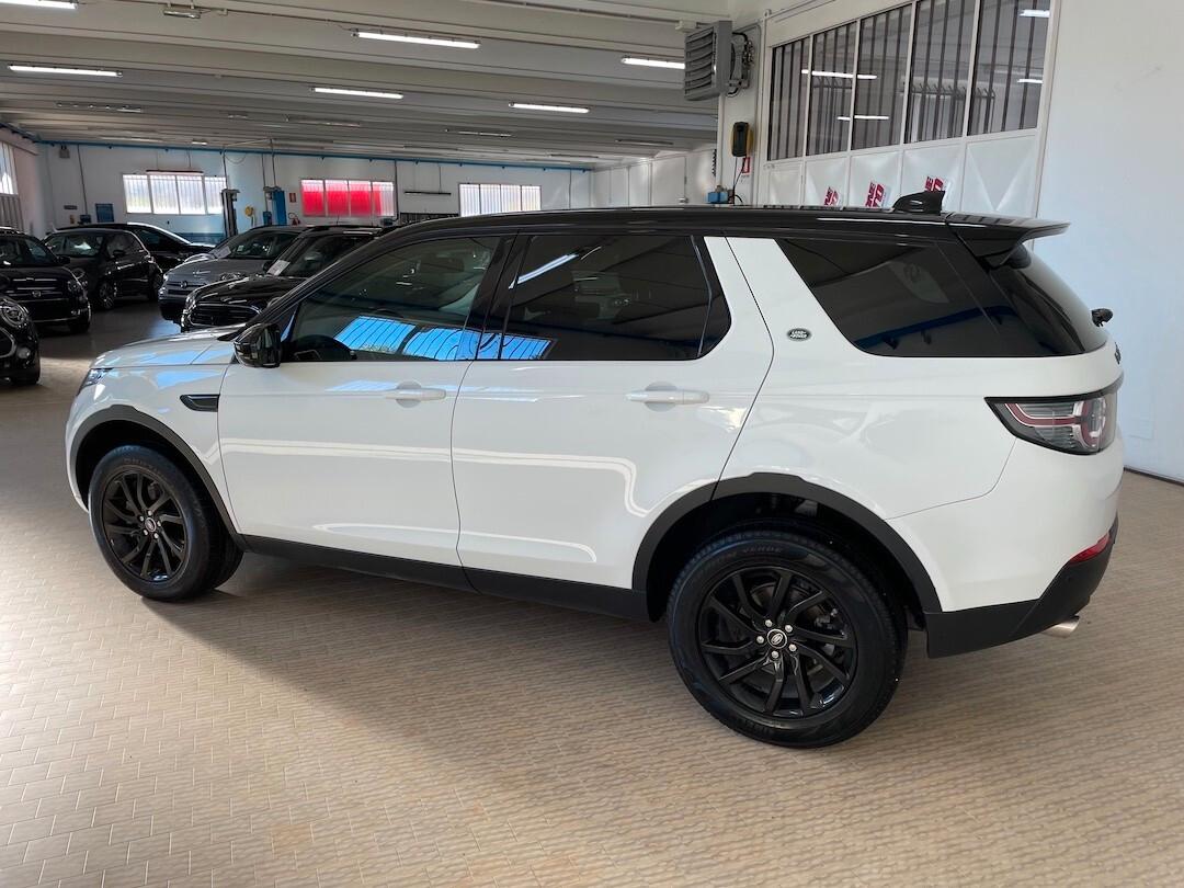 Land Rover Discovery Sport 2.0 TD4 150 CV Black Pack