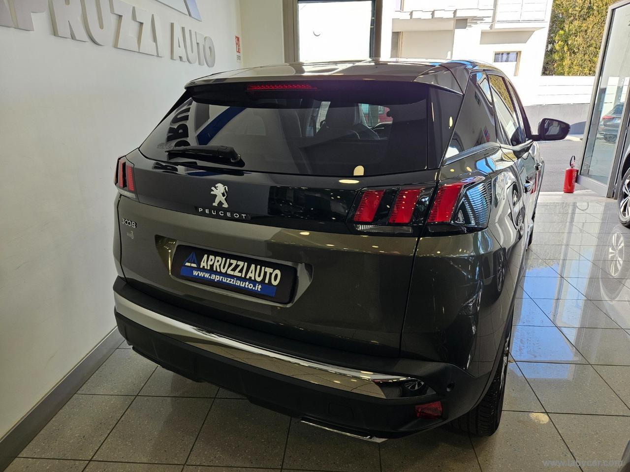 PEUGEOT 3008 BlueHDi 130 S&S EAT8 Allure