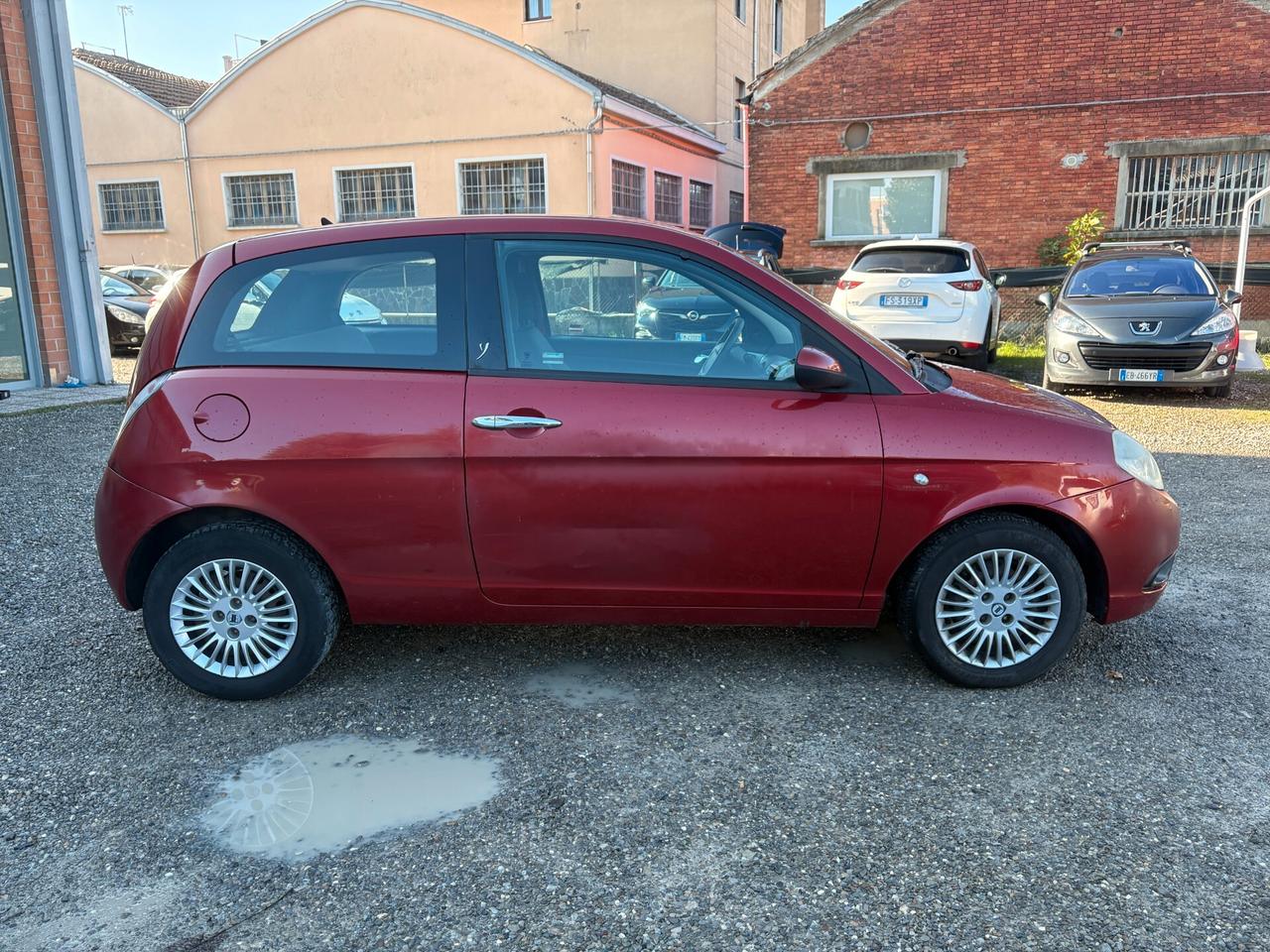 Lancia Ypsilon 1.2 GPL