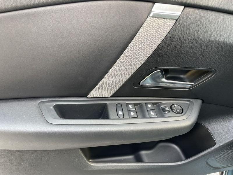 Citroën C4 C4 1.5 blue hdi Shine AUTOMATICA NO VINCOLI!!