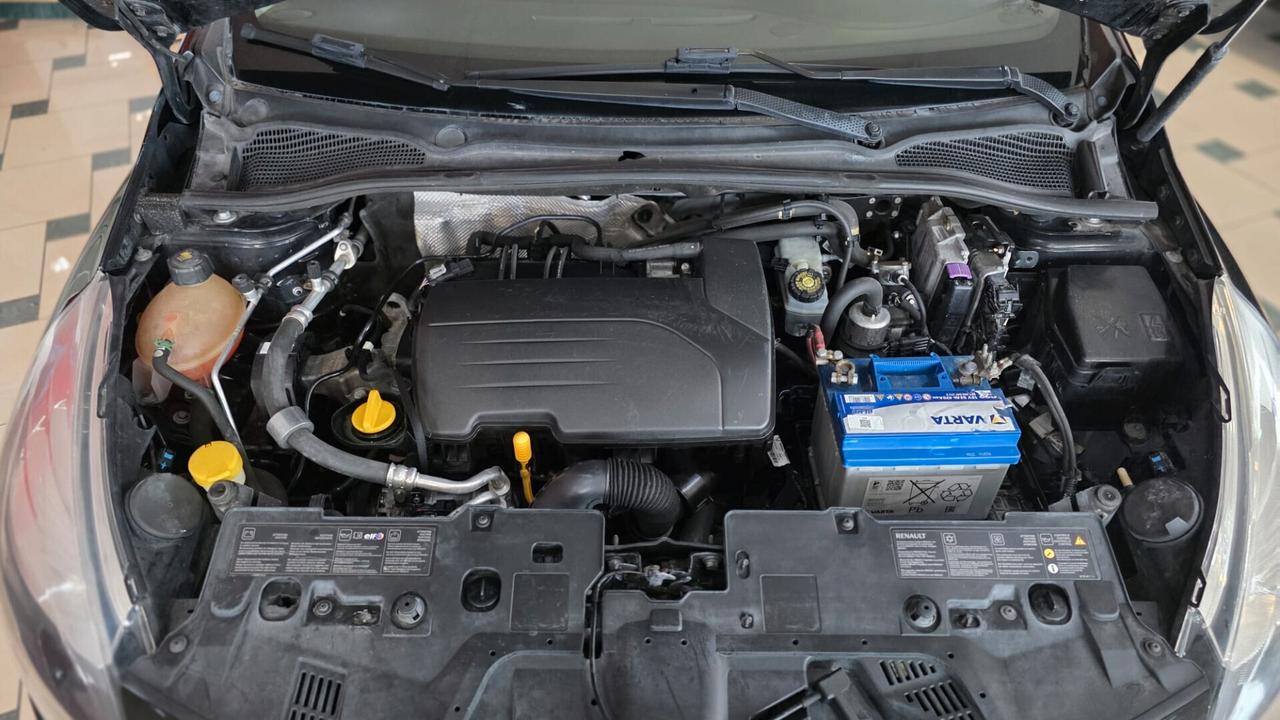 Renault Clio 1.2 75CV GPL 5 porte Costume National