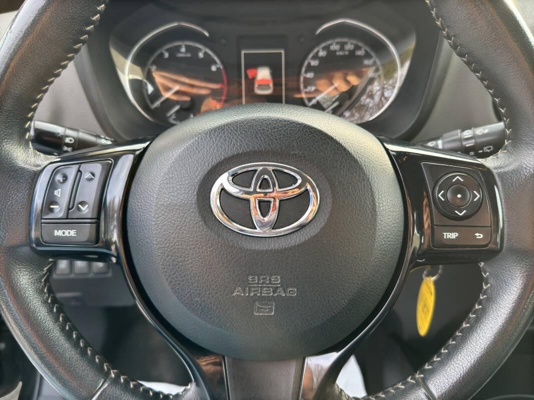 Toyota Yaris 1.0 Cool con Telecamera